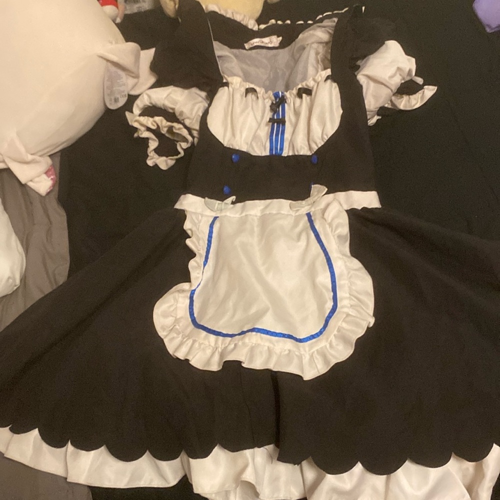 ANIME MAID COSPLAY
